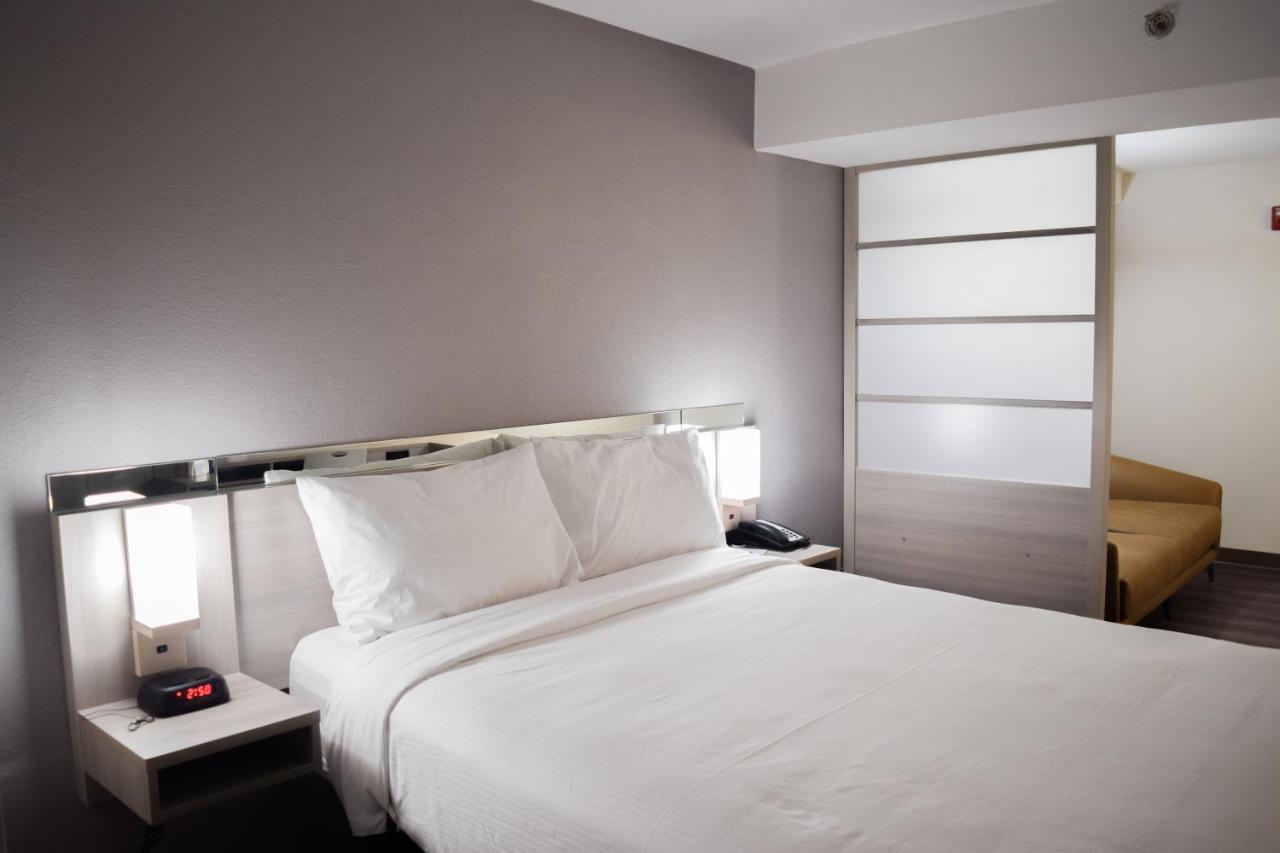 Travelers Inn And Suites Raleigh Extérieur photo